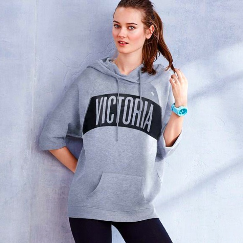 Victoria’s Secret Short Sleeve Oversized Grey Hoodie Sweatshirt Medium